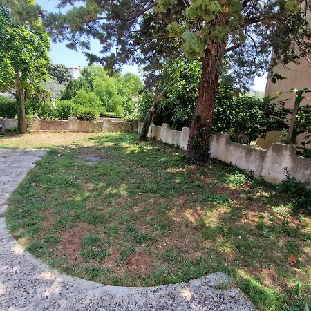 Guest house D&d 2 Pula